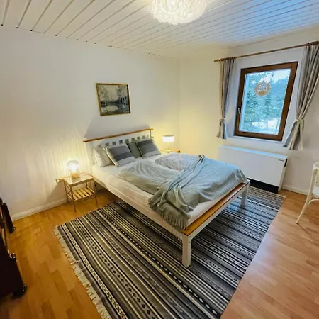 Vakantiehuis Kleines Gruenes Haus In Der Seenplatte