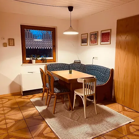 Vakantiehuis Kleines Gruenes Haus In Der Seenplatte *